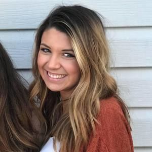 Meet your Posher, Emily